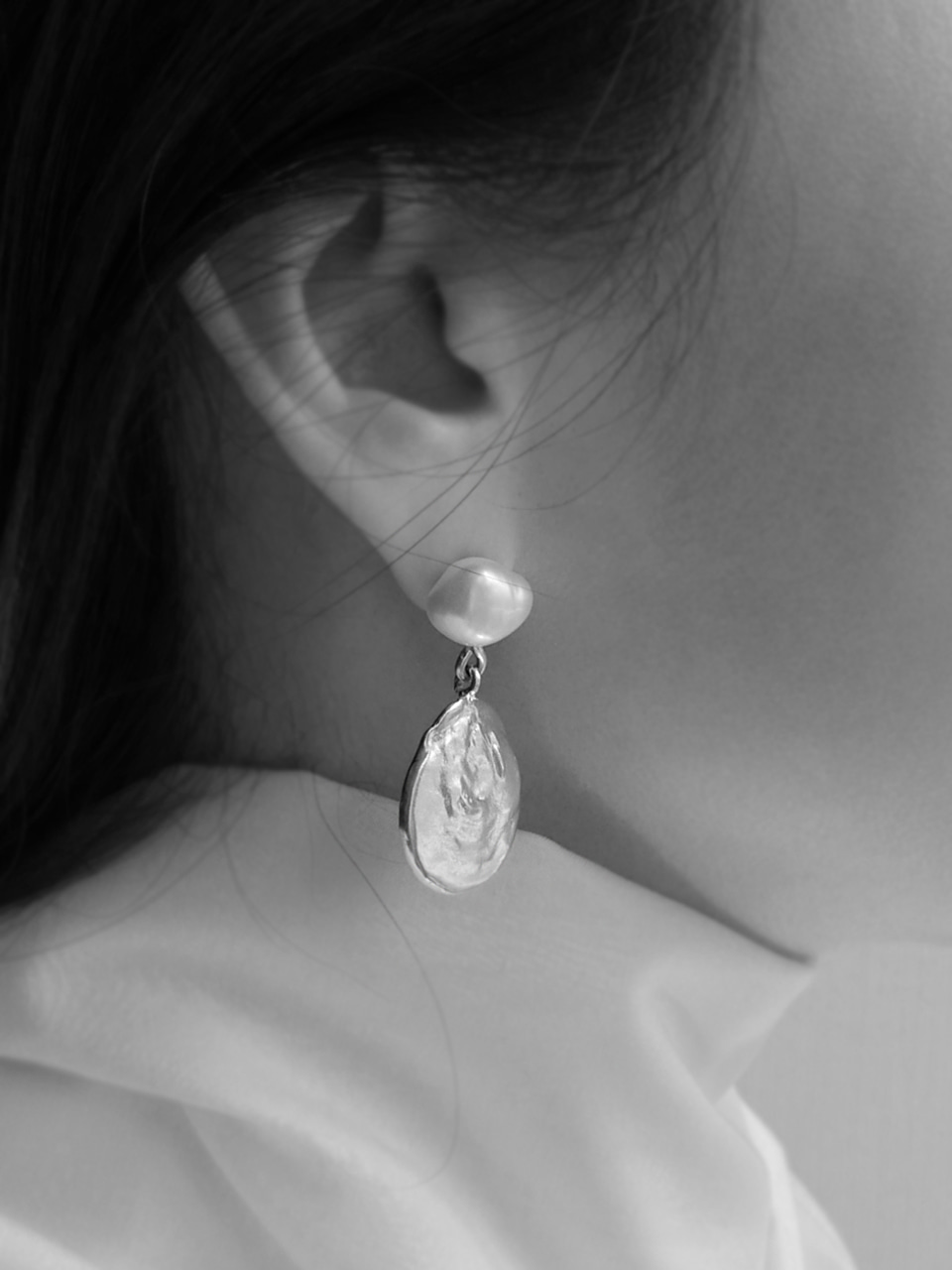 silver pendent pearl earrings